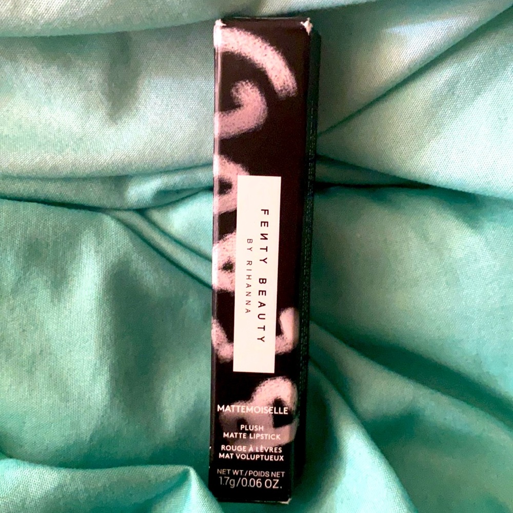 Fenty Beauty matte lipstick